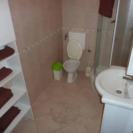 With Private Pool Near The With Private Parking - Ae1015 Nin